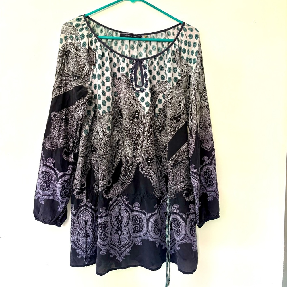 Robert Graham lightweight silky tunic size large